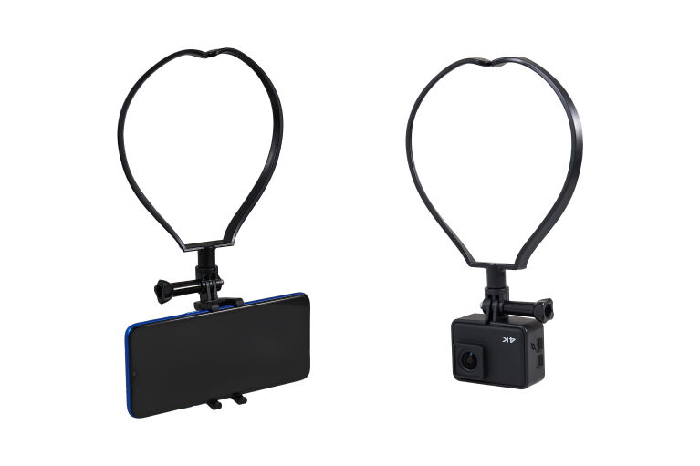 首にかけられる部分の下にスマートフォンやカメラなどが固定できるタイプの撮影用品
