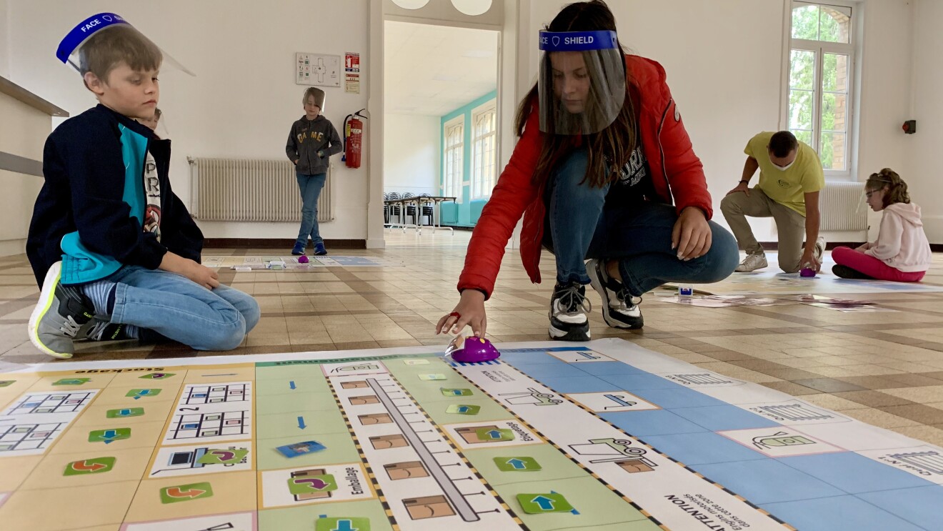 Remy, animateur d’ateliers de robotique pour codeurs en herbe