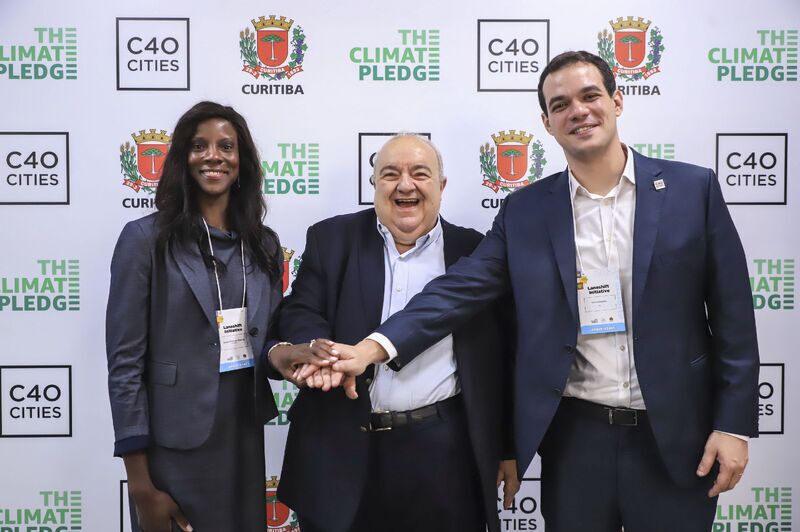 Prefeito de Curitiba no lançamento da Laneshift na cidade