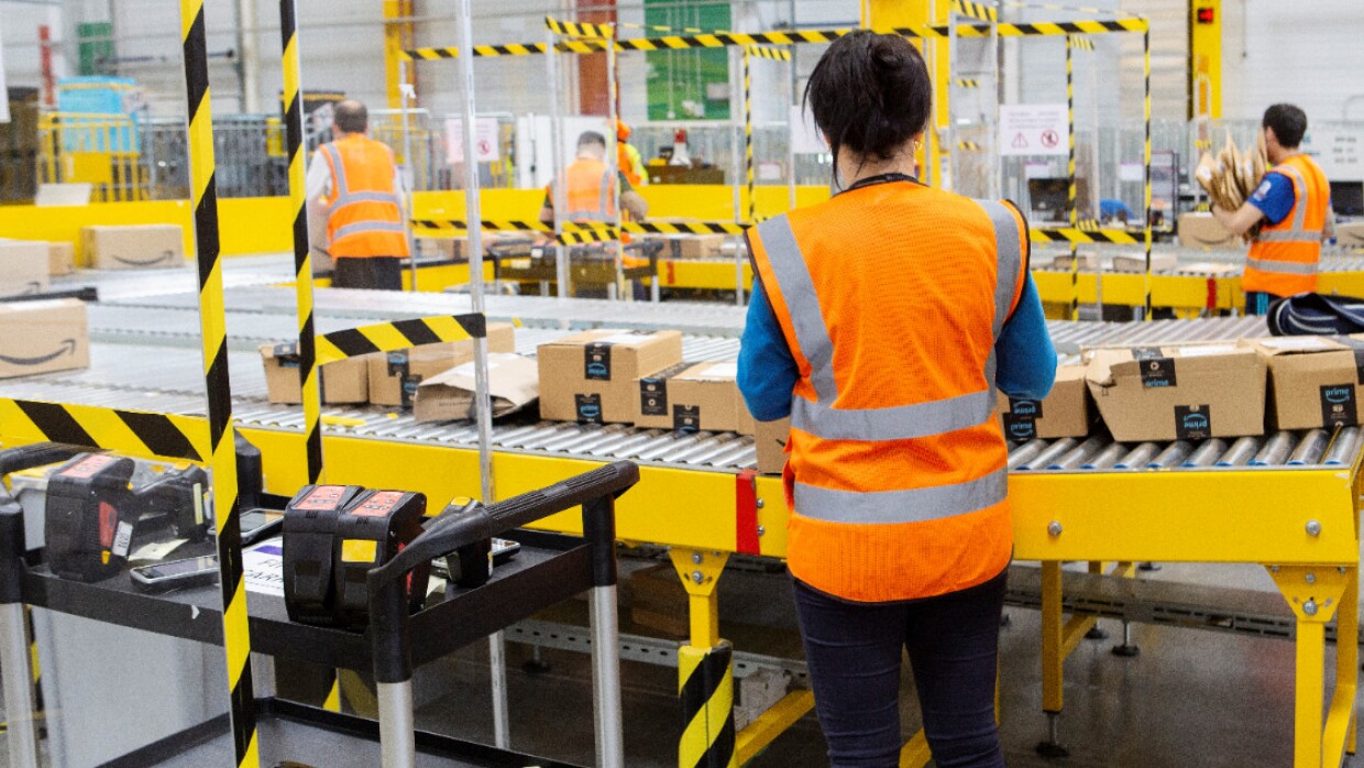 Amazon creates 5,000 new jobs in Spain closing the year with 12,000 permanent employees