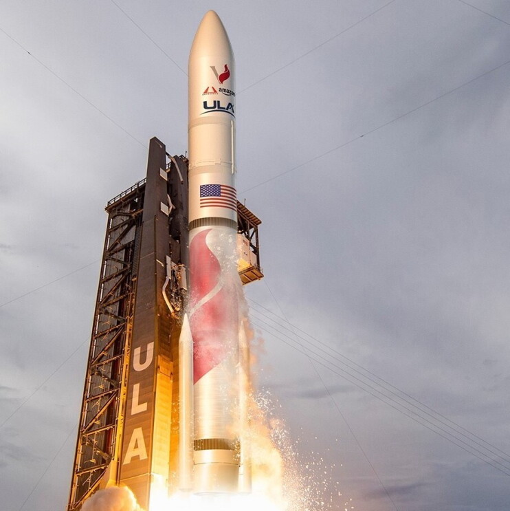 A ULA rocket starts to take launch.