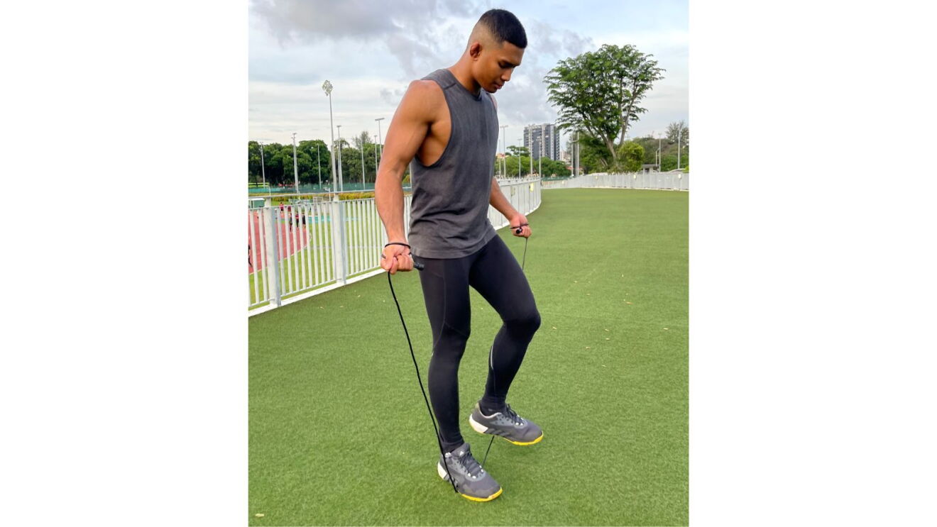 Amir Khan skipping with SPORTBIT Adjustable Jump Rope.