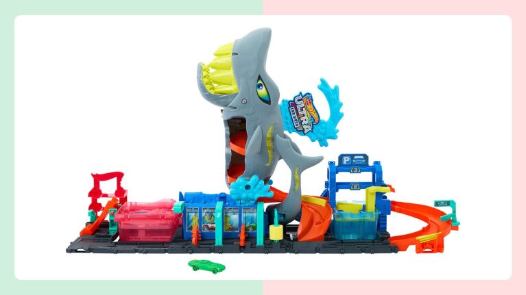 Hot Wheels City Ultra Shark Car Wash