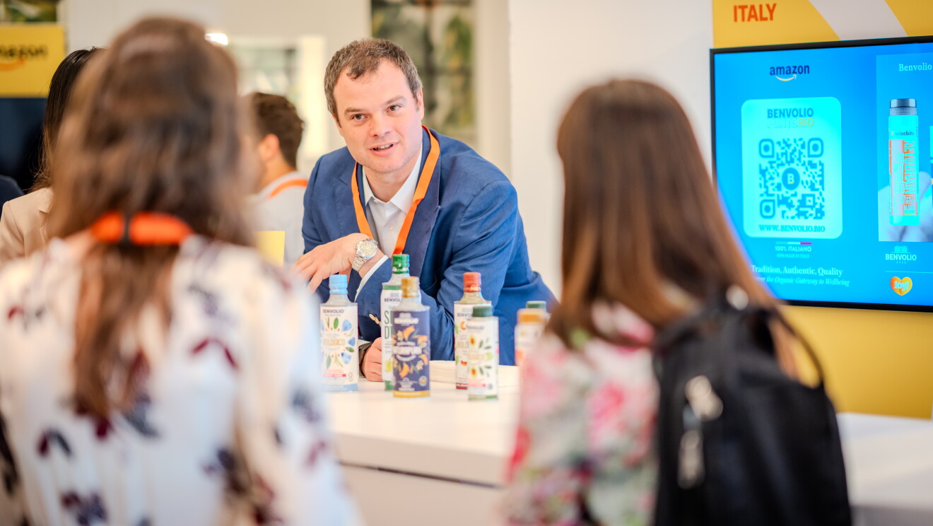 Amazon Academy - 043.jpg  
