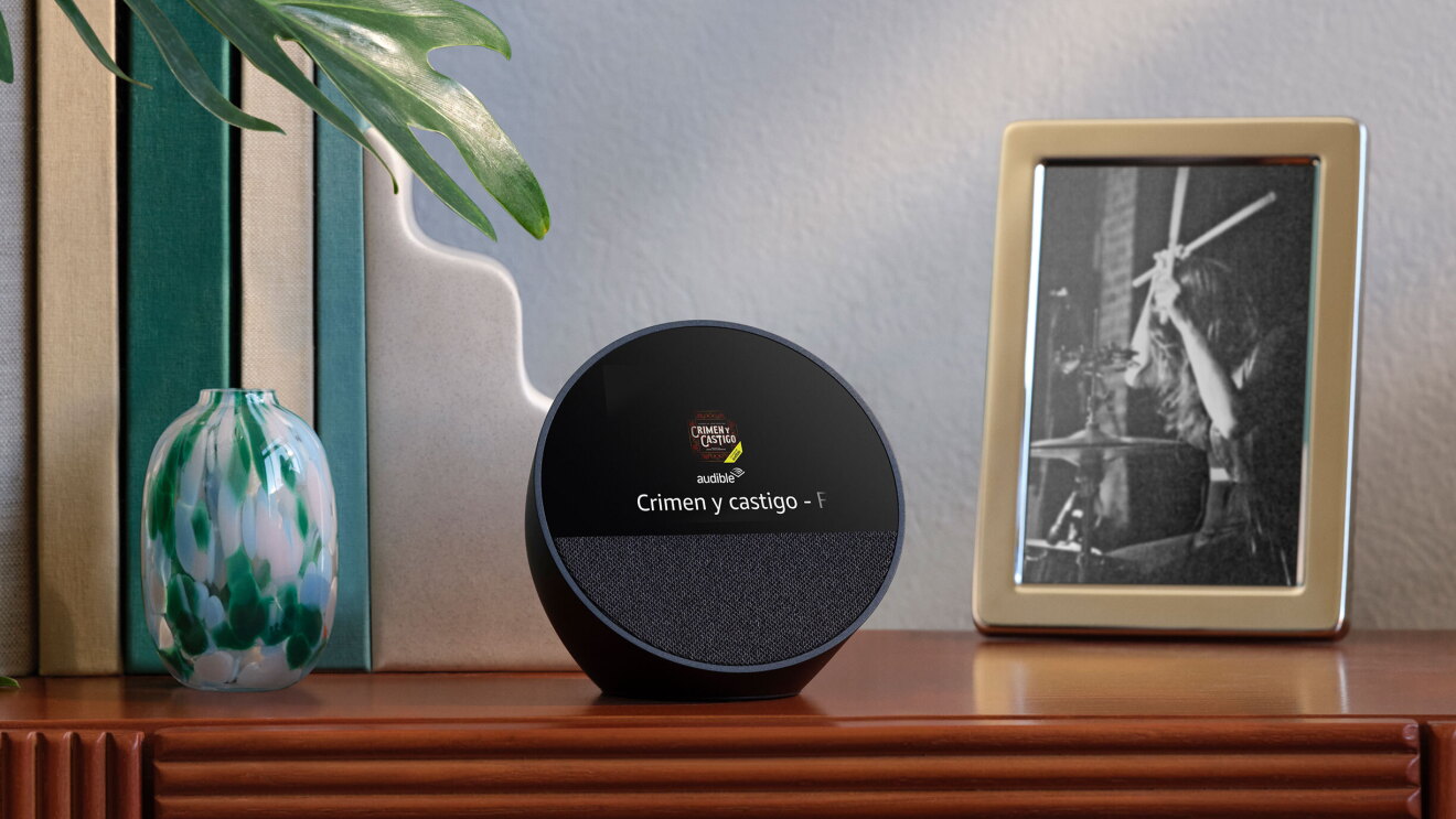 Echo Spot con Audiobook, Crimen y Castigo.