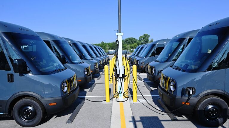amazon rivian delivery vans