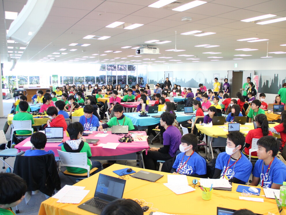 学ぶ楽しさを知るプログラミングキャンプ
