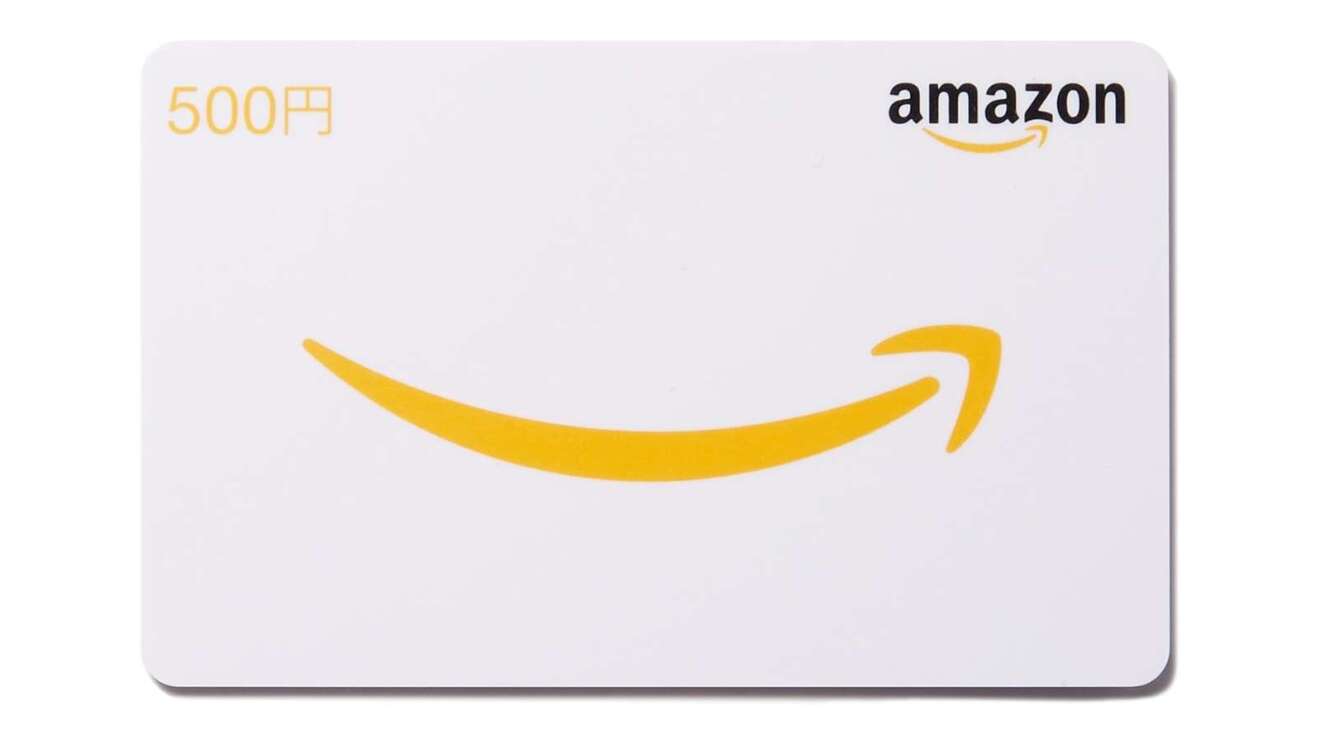 Amazonのスマイルロゴが印刷されたカード。左上には500円の表示