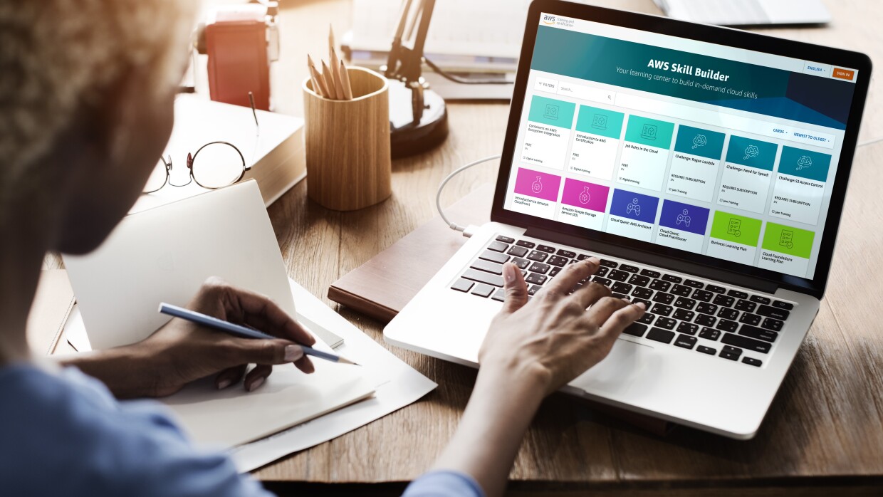 Skillbuilder-Hero-01