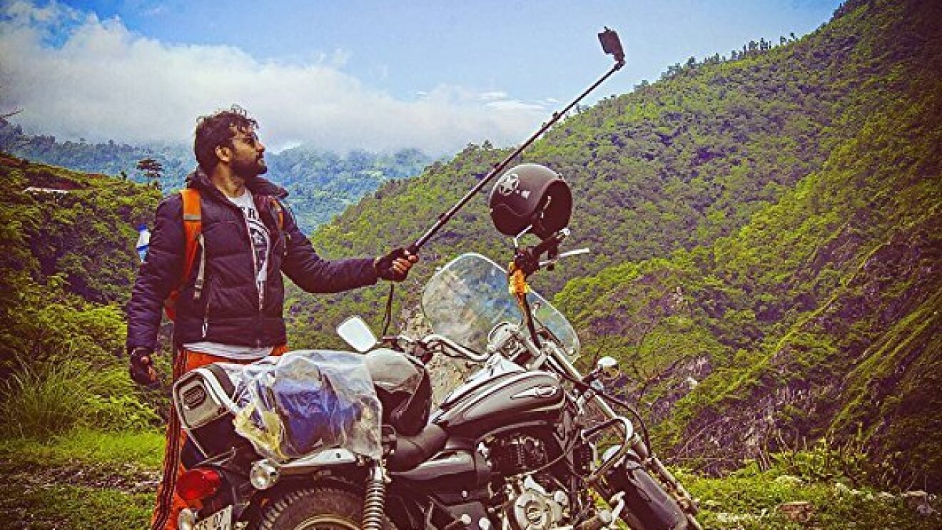 Ravi_full._SL600_.jpg