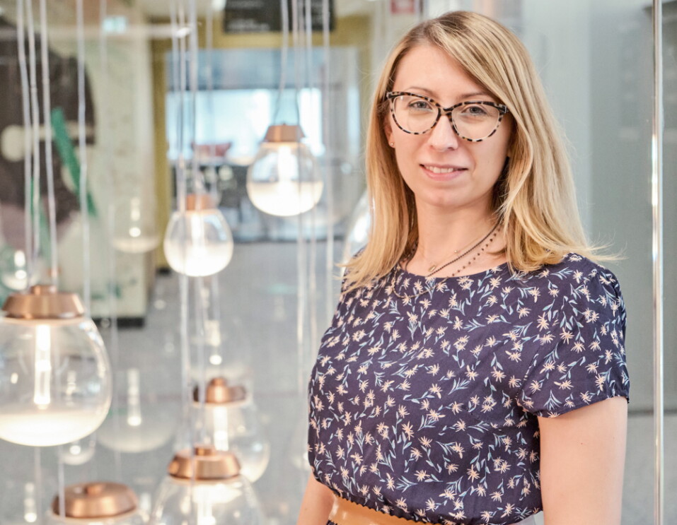 Rossella Vaglietti, recruiter, in ufficio