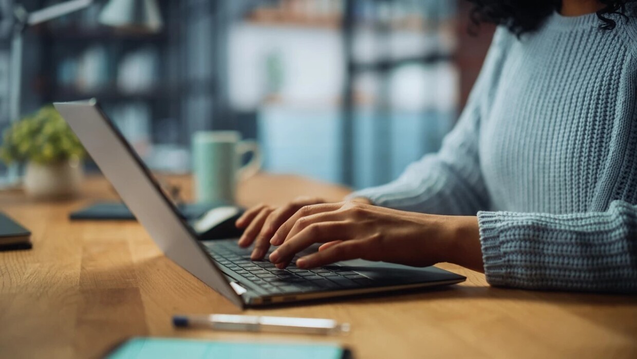 Women working on a laptop
