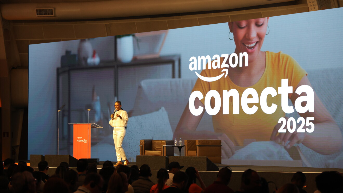 Amazon Conecta-215
