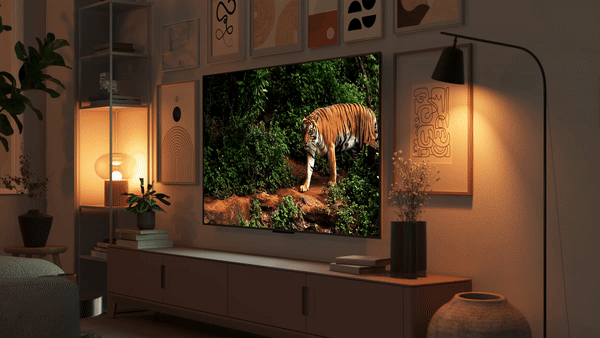 Una Fire TV con una tigre che cammina nella giungla.