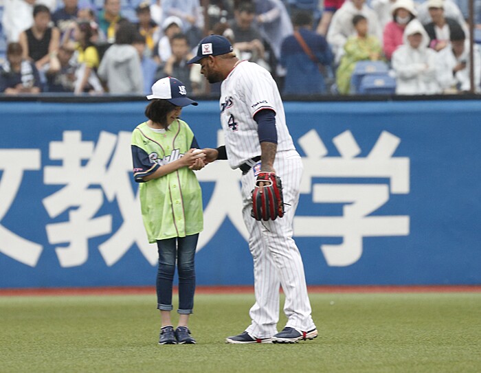 Amazon社員たちが家族と野球を楽しんだ一日