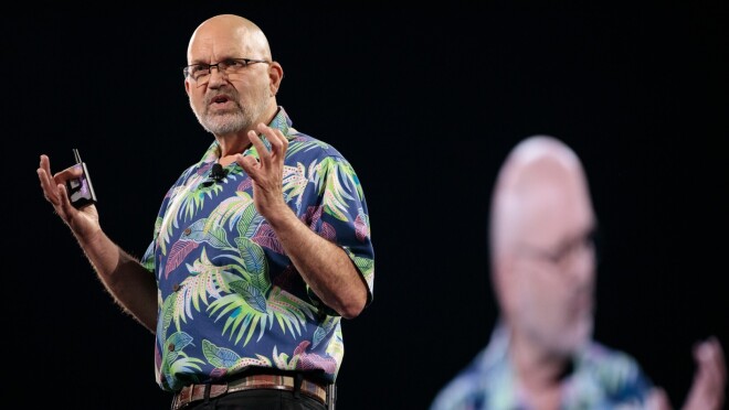 波士顿动力公司首席执行官兼创始人马克·雷伯特在re:MARS 2019的舞台上