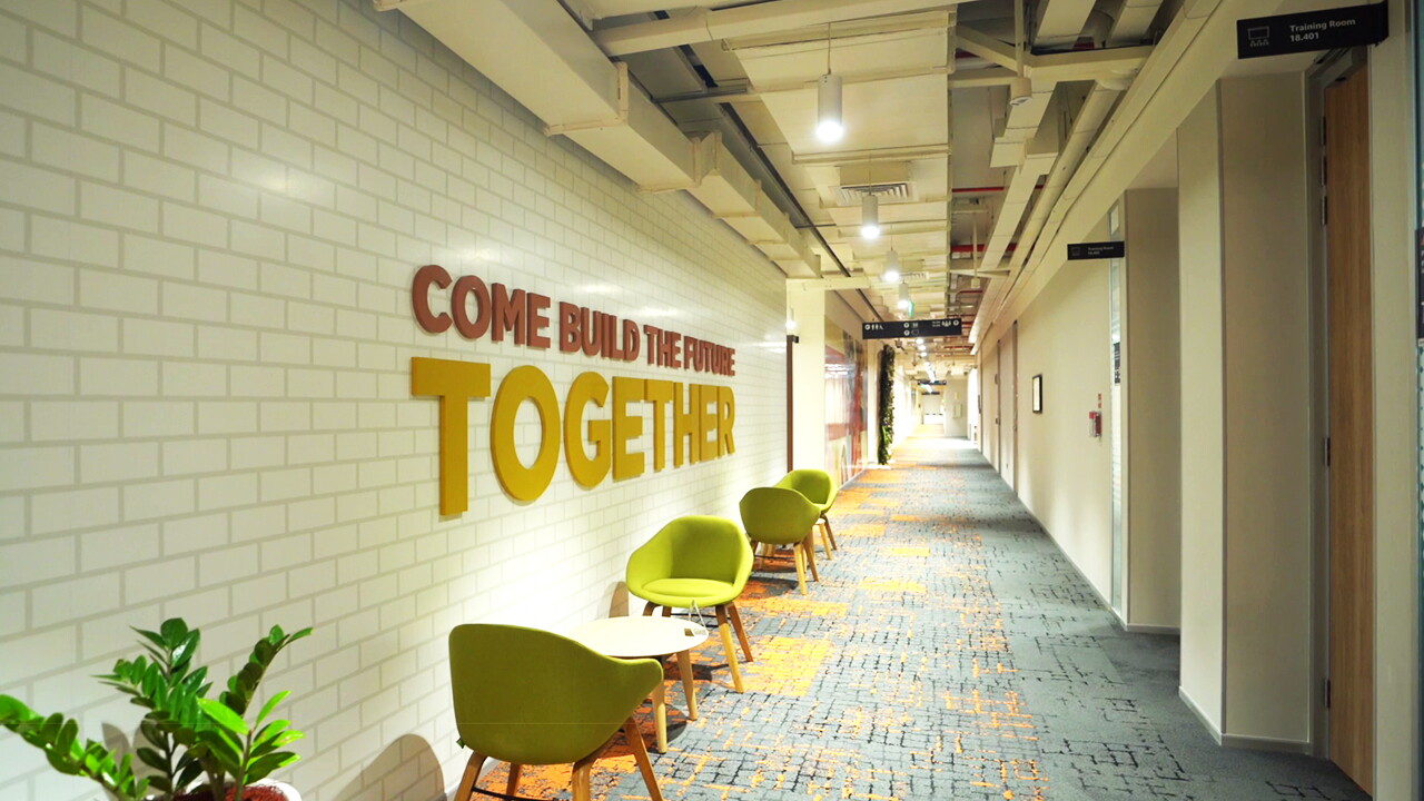 Amazon India office in Chennai is spread across 8.3 lakh square feet to support around 6000 employees, this is Amazon’s 4th office in the state of Tamil Nadu