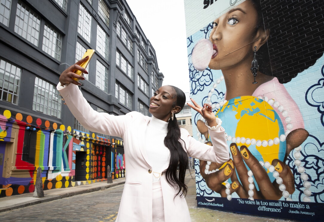 Jonelle Awomoyi London mural