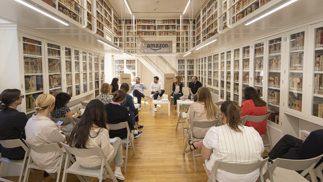 Acto presentación en la biblioteca de la Fundación Ortega-Marañón.