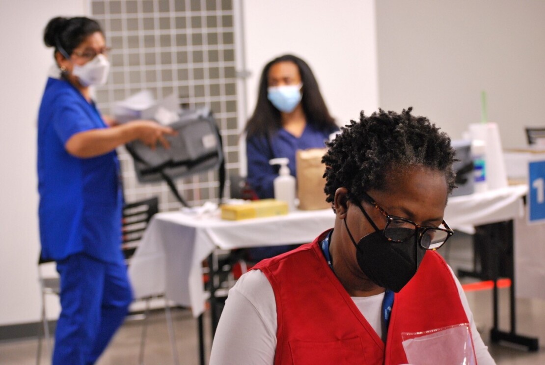 Amazon opens COVID-19 vaccine center in HQ2 location of Arlington, Virginia