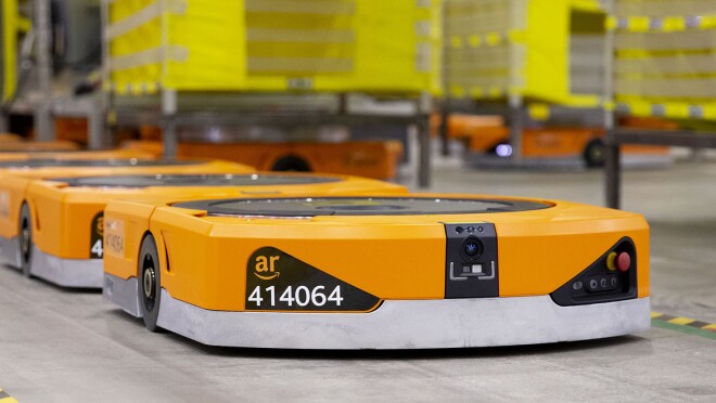 亚马逊人德拉甘·帕耶维奇和他的发明。