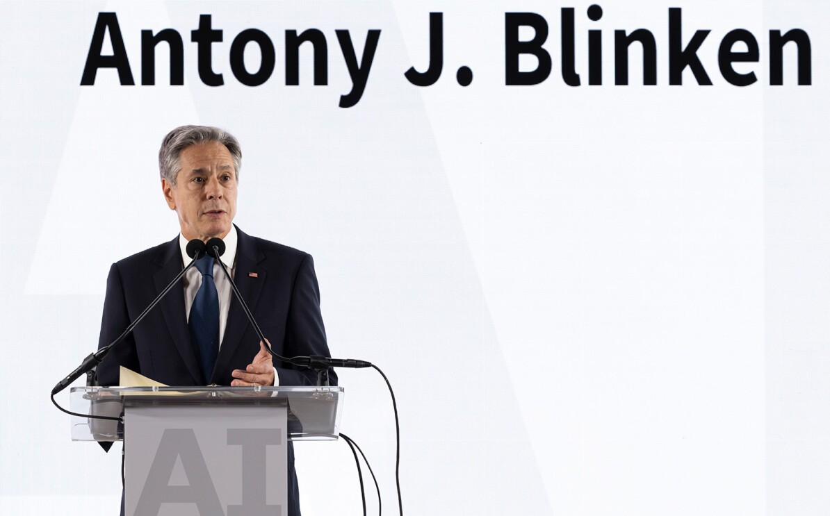 A photo of U.S. Secretary of State Antony Blinken speaking at an UN summit about generative AI.