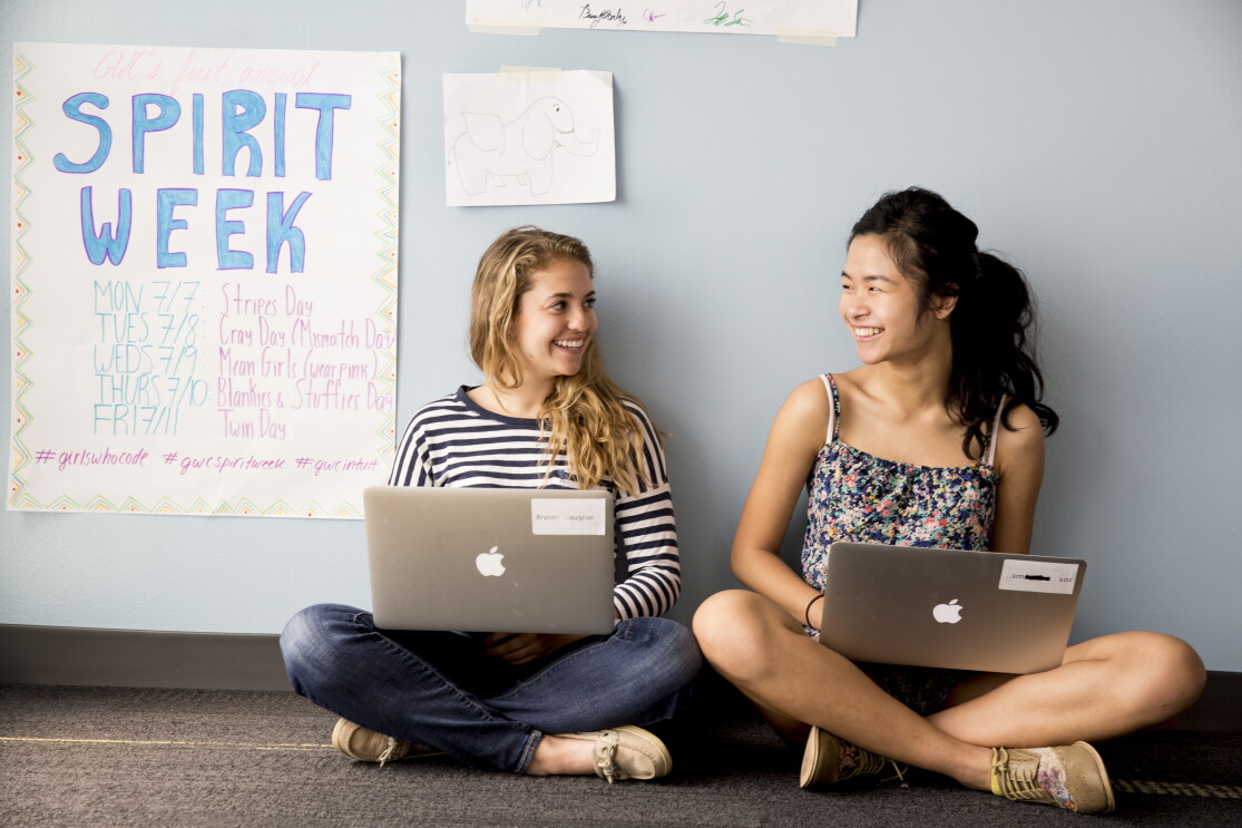 Girls_Who_Code_image_2.jpg