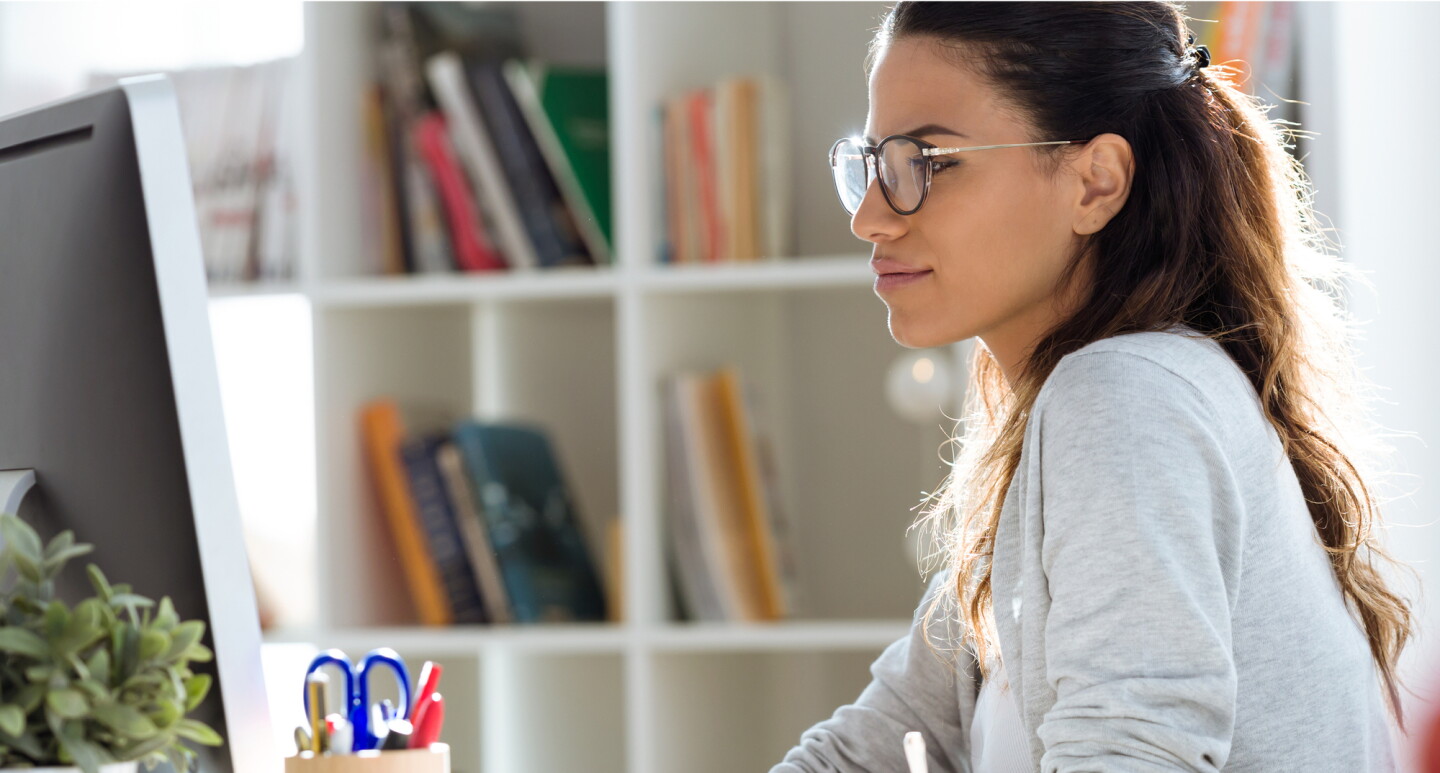 Picture of woman with a laptop