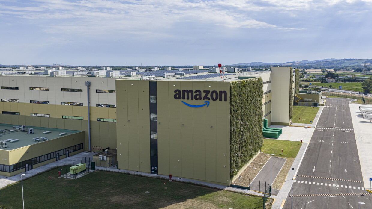 30 miliardi investiti e 19.000 posti di lavoro creati: l’Amazon Effect in Italia. 6 modi in cui Amazon contribuisce alla crescita del Paese