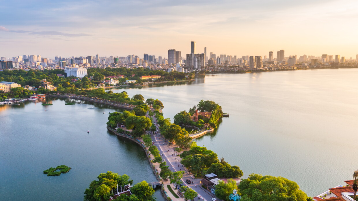 An image of Hanoi's landscape at dawn