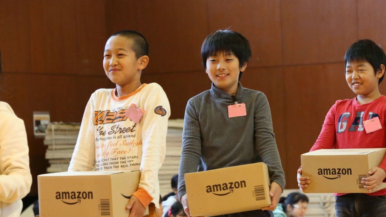 文部科学省より、「青少年の体験活動推進企業表彰」を受賞