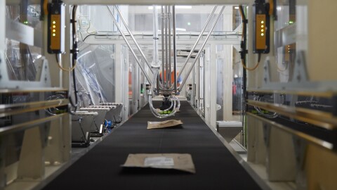 amzn-mechatronics-innovation-lab-image