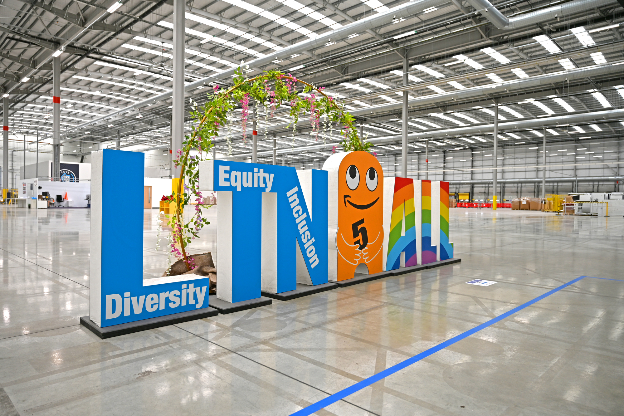 The LTN5ALL sign at the entrance to the centre.