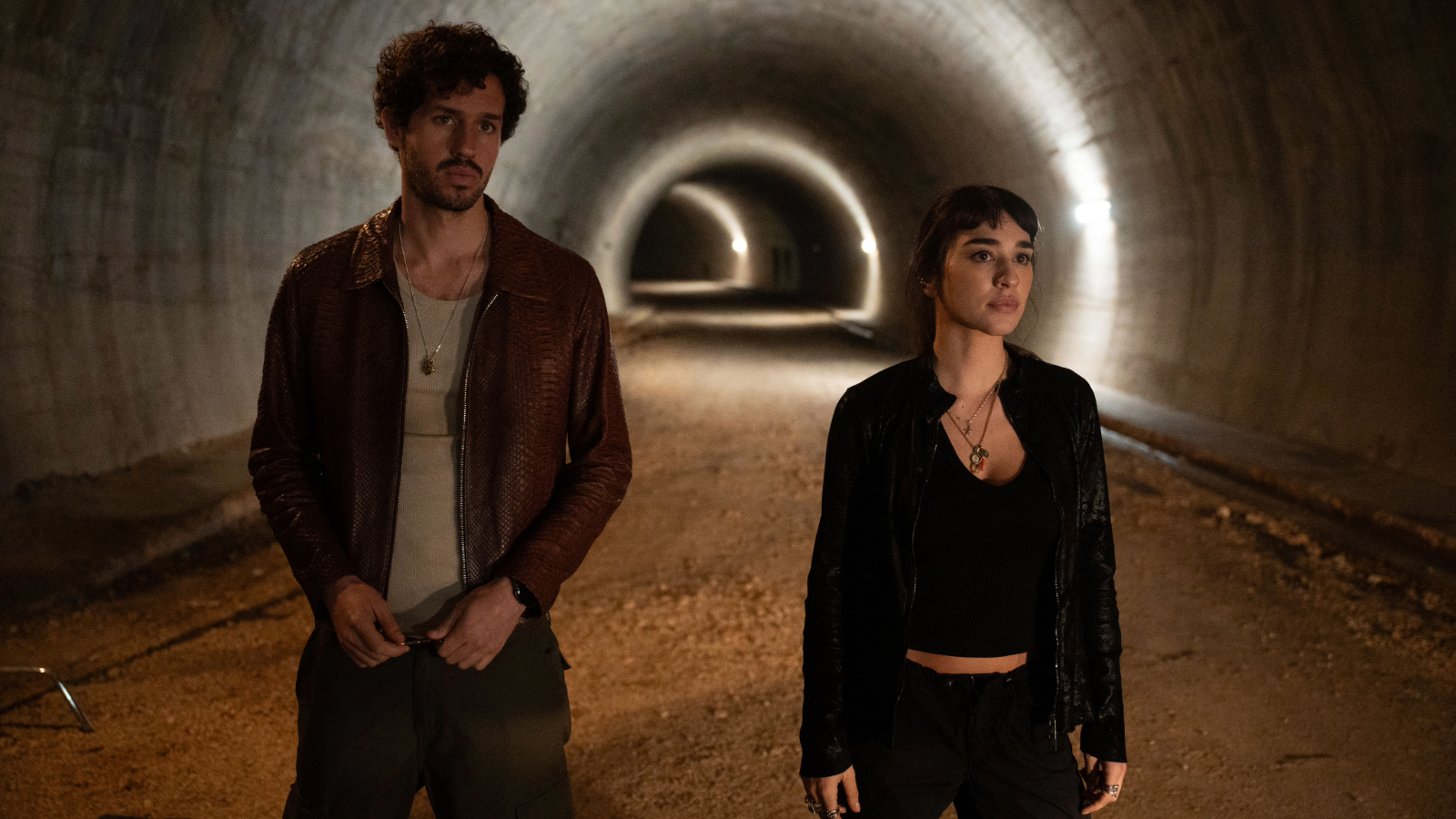 Victor Belmondo y Simona Tabasco en Masterplan